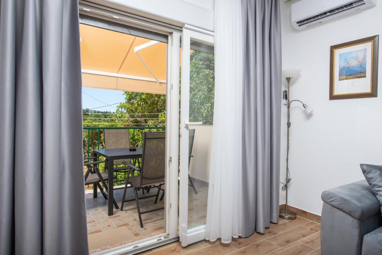 Kaštel Štafilić Apartment Kiki מראה חיצוני תמונה